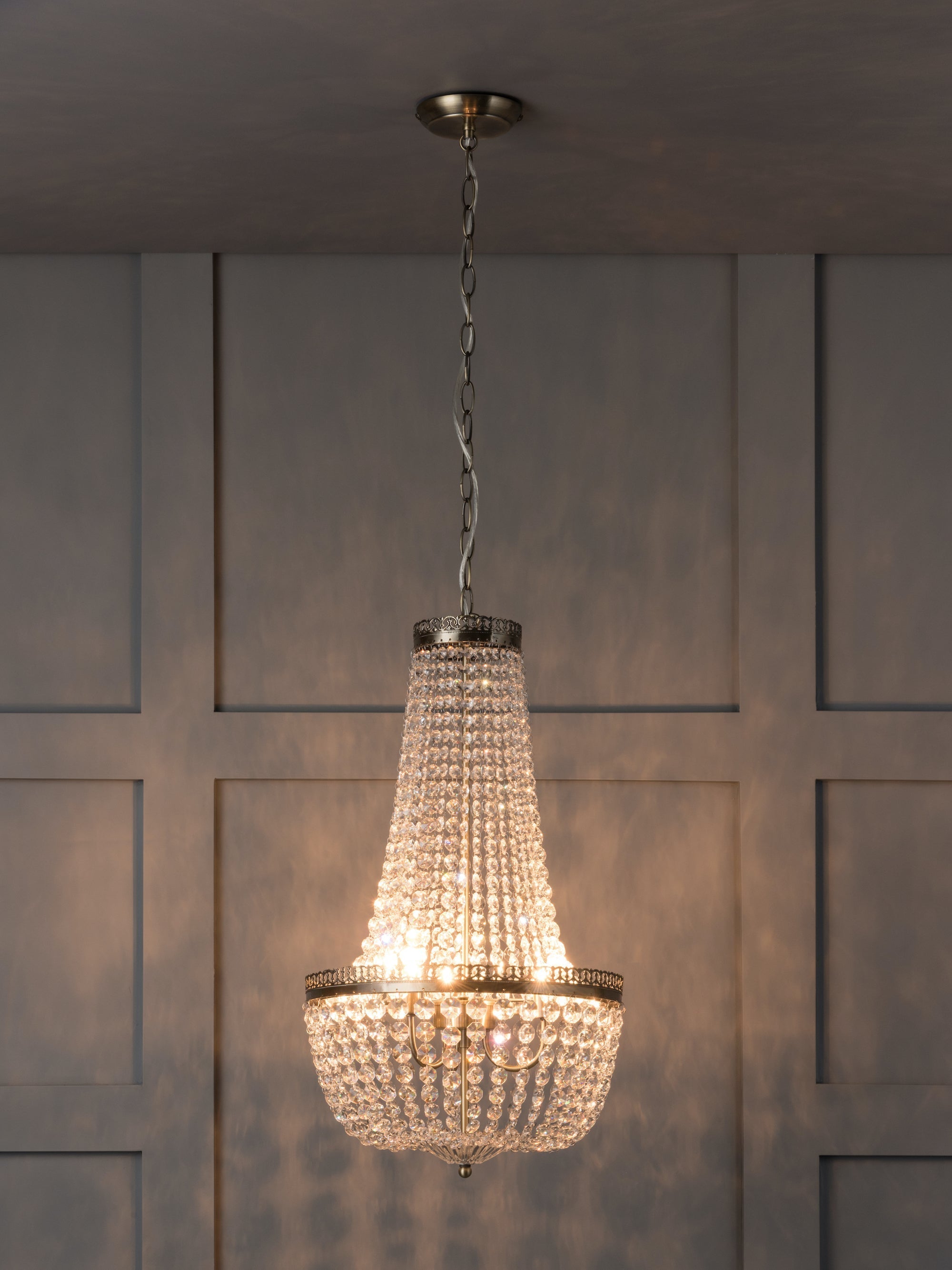 Pioni - 3 light antique brass crystal glass chandelier