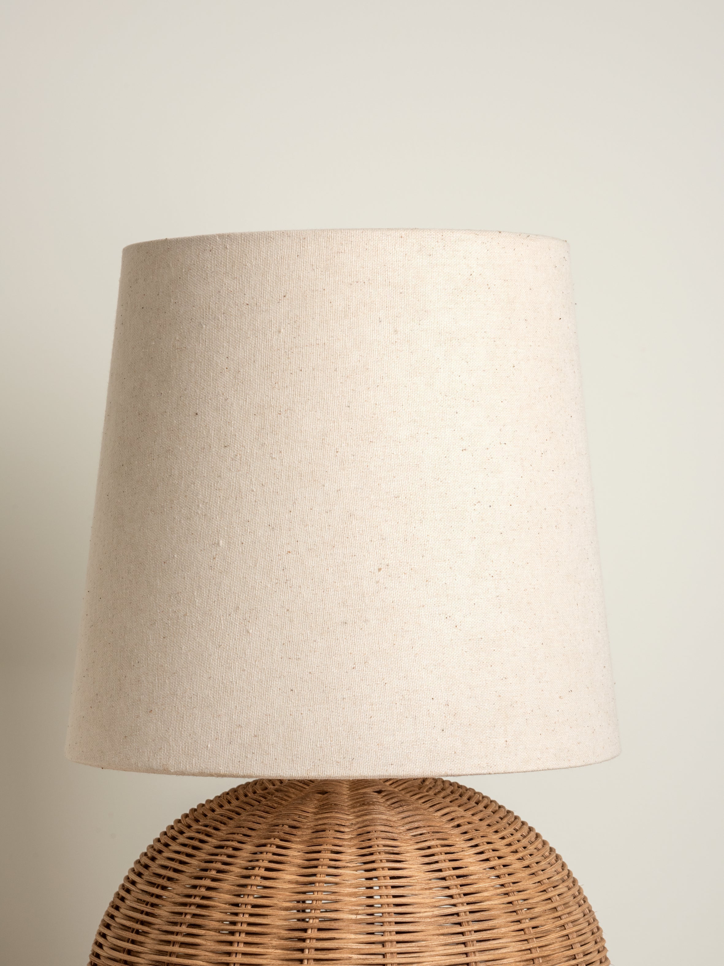 Sanvi - rattan globe table lamp